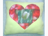 Poduszka z sercem z motywem tulipana